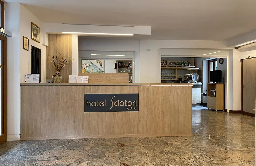 Hotel Sciatori 3 Stelle Superior-1