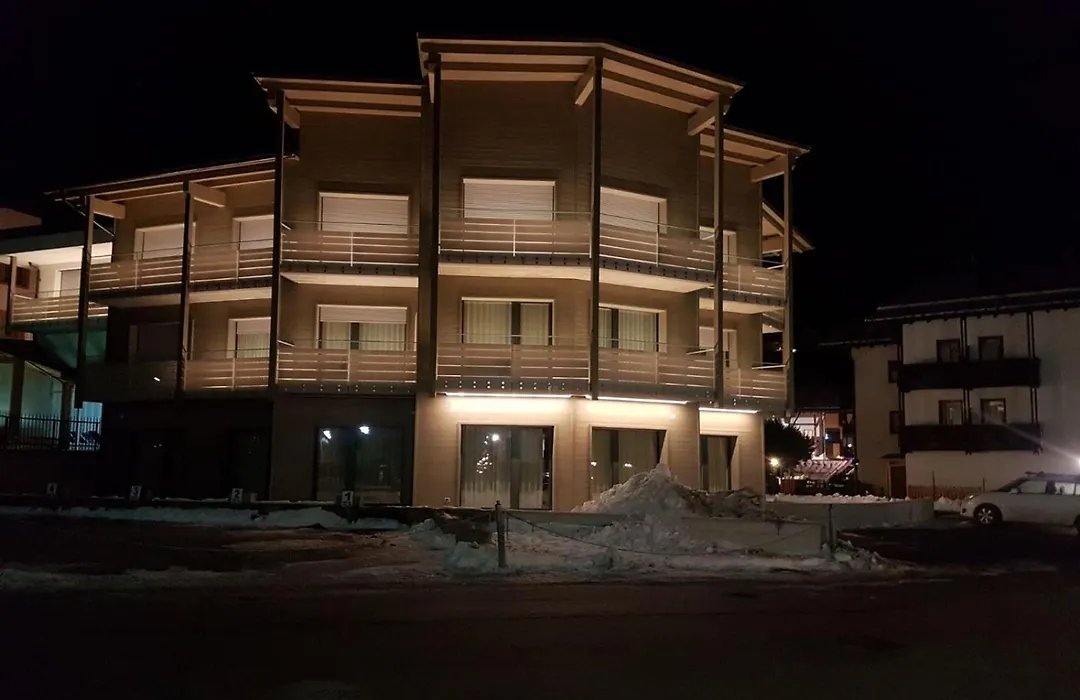 Hotel Canada-1