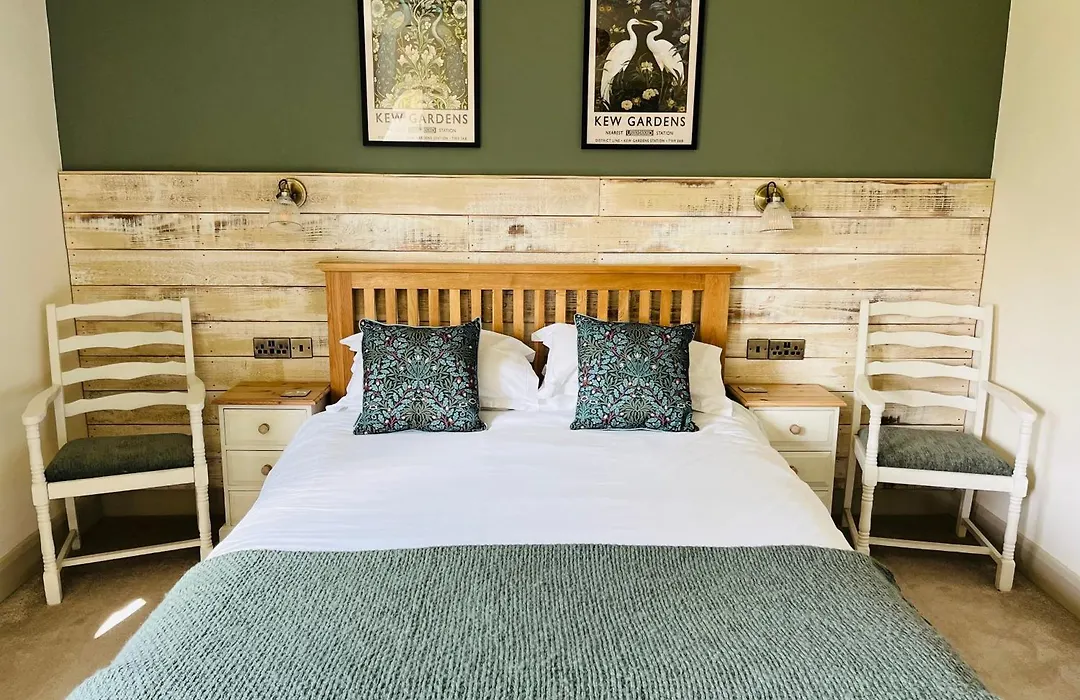Hare & Hounds Bed & Breakfast-1