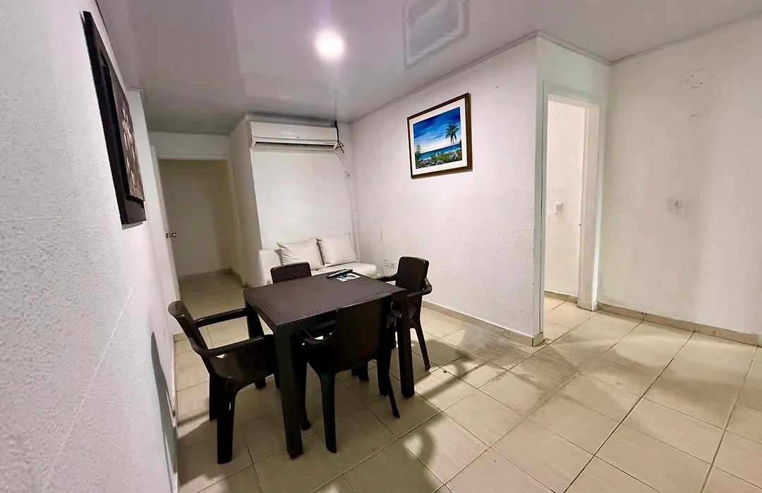 Aparta Hotel Fama-1