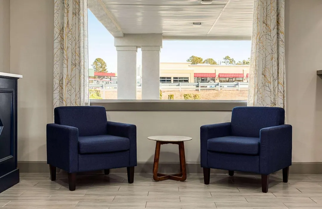 Days Inn By Wyndham Emporia-1