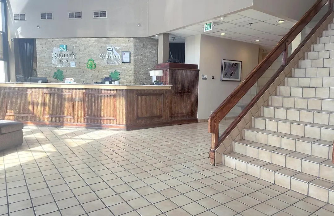 Clarion Inn-1