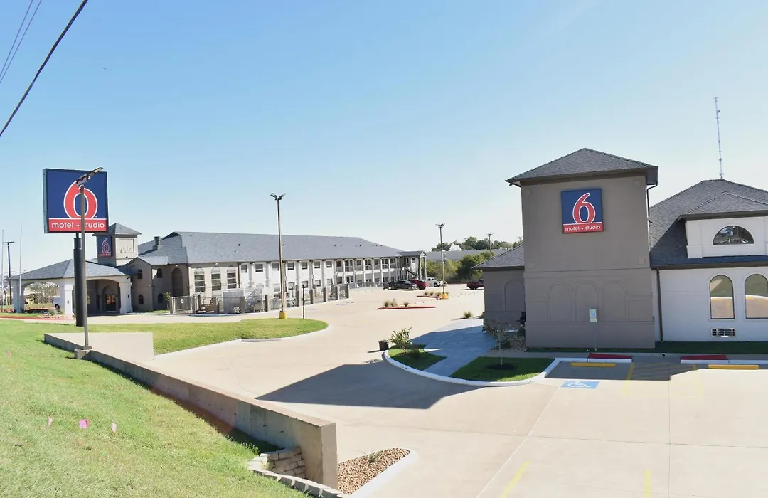 Motel 6-Brenham, Tx-1