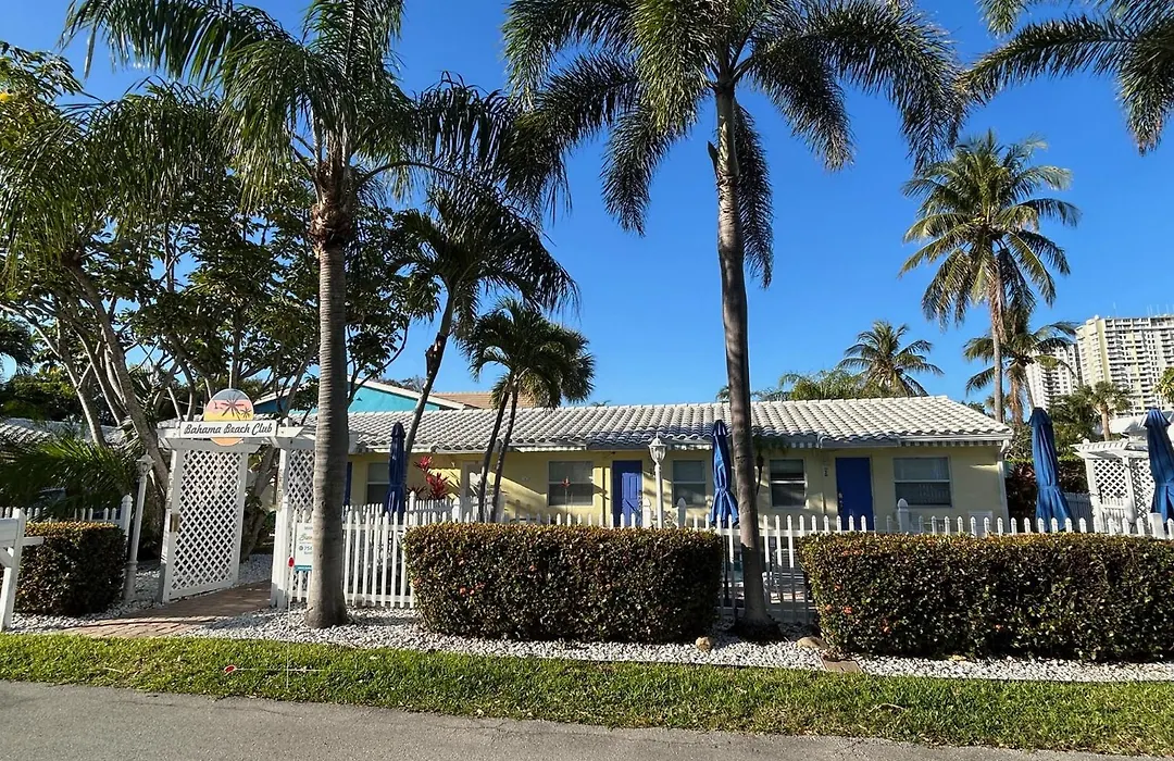 Bahama Beach Club Pompano - Fort Lauderdale - Charming And Cozy Studios & Apartments Close To Beach With Heated Pool-1