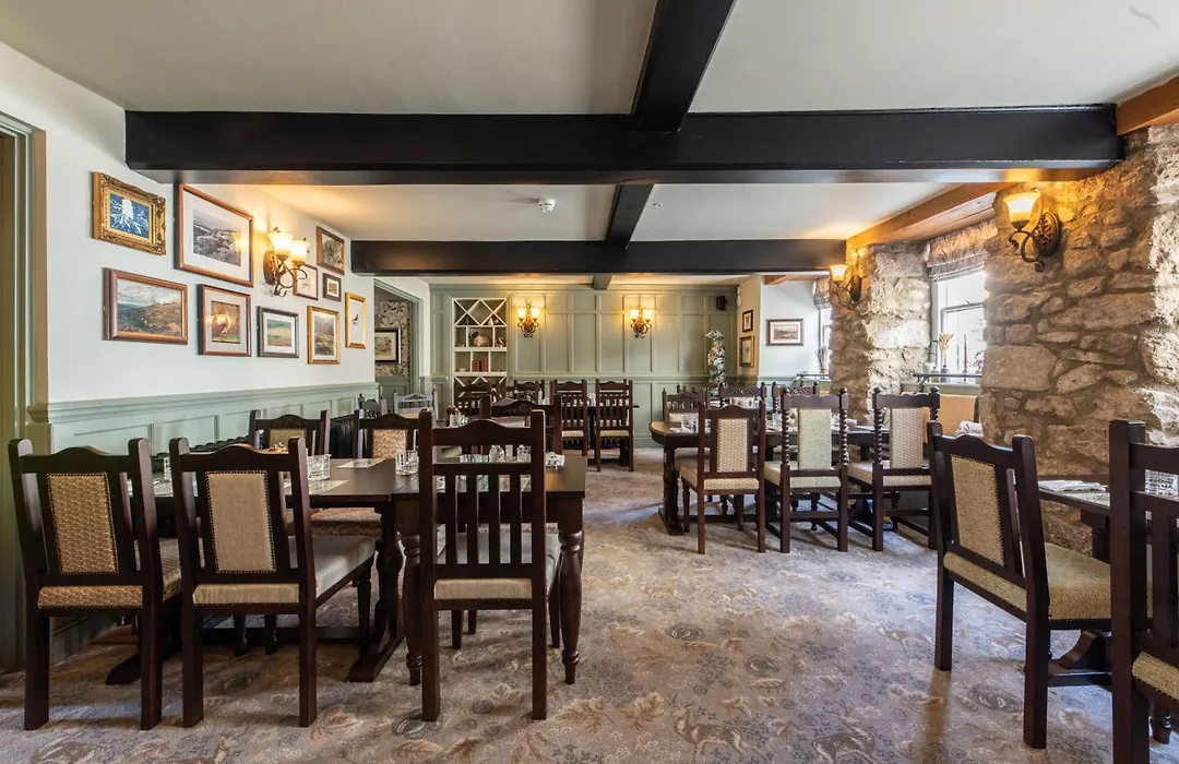 The White Hart Hotel-1