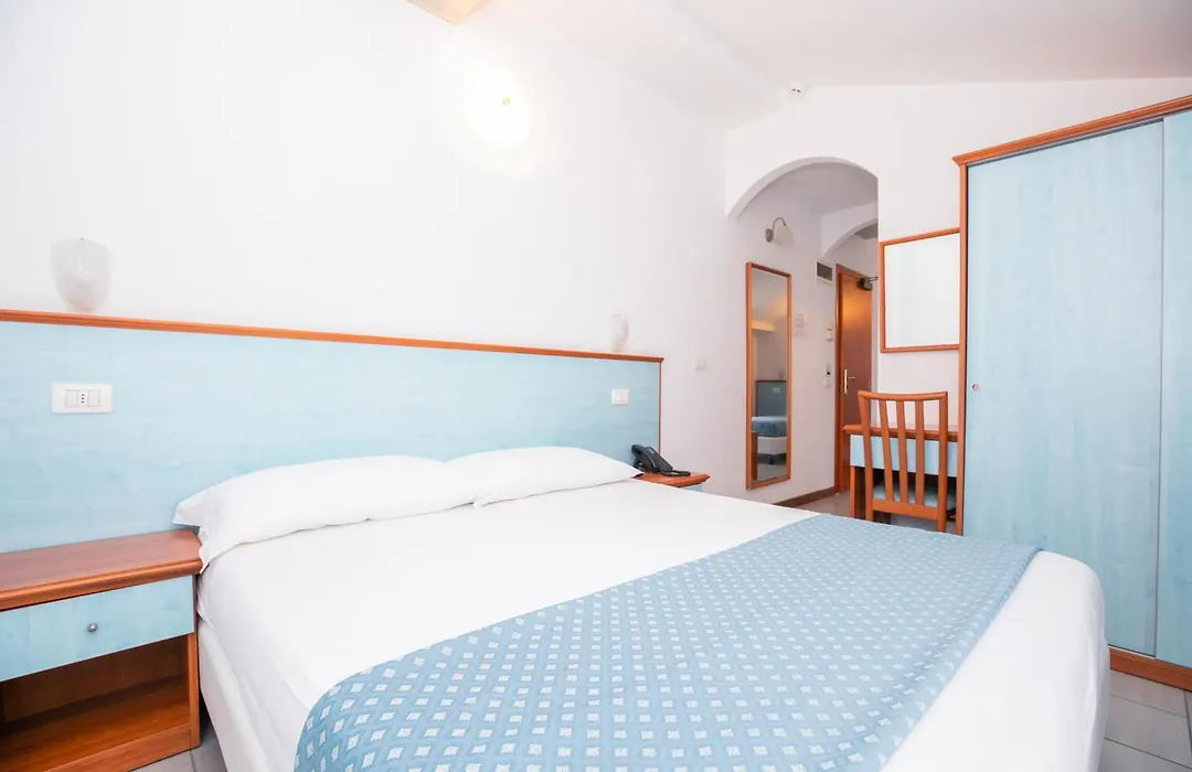 Hotel Brienz-1