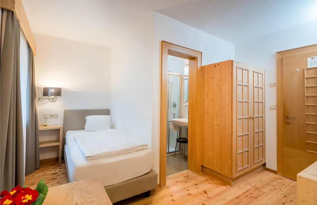 Hotel Greif-1