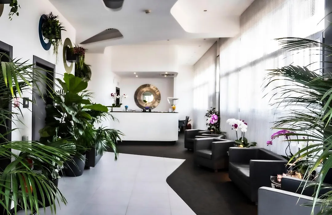 Loto Business Hotel-1