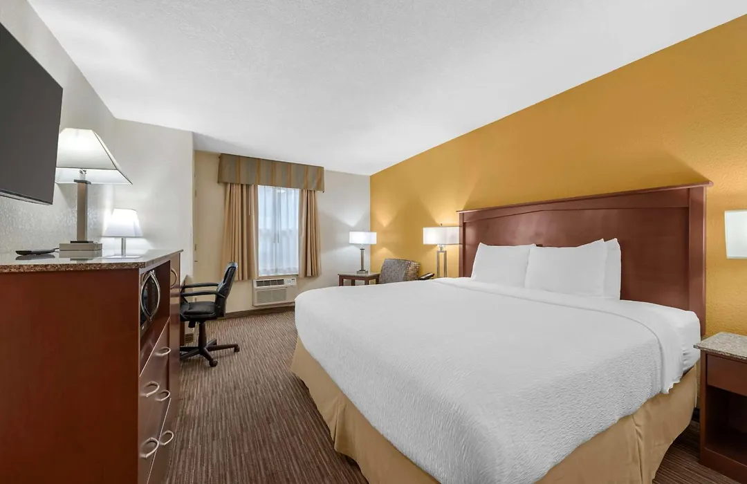 Best Western Executive Inn & Suites-1