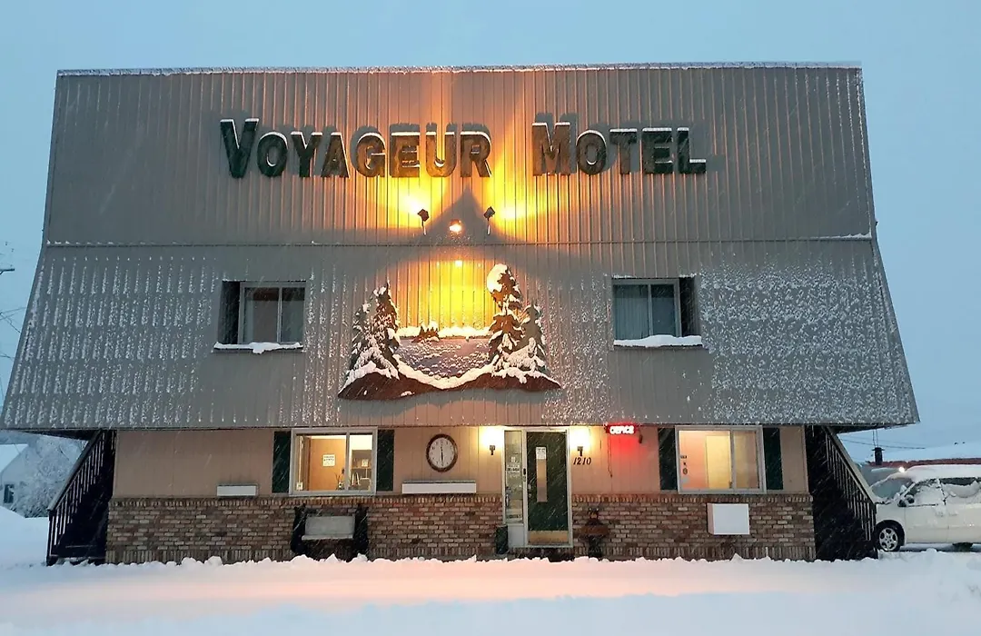 Love Hotels Voyageur By Oyo At International Falls Mn-1