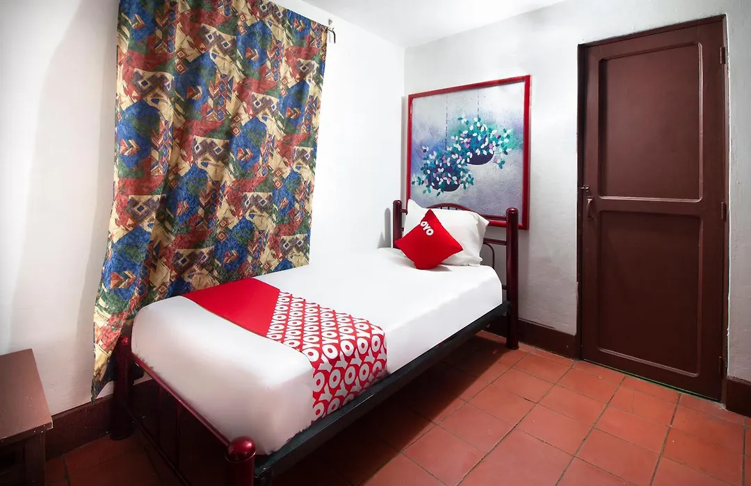 OYO Hotel Brazil,Guadalajara,Estadio Jalisco-1