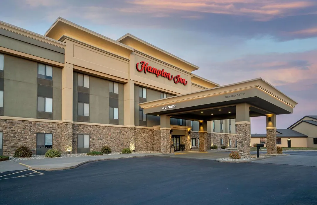 Hampton Inn Mitchell-1
