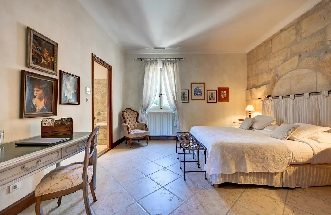Mas des Comtes de Provence-1