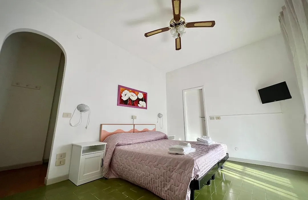 Bed&Breakfast Villa Lorena-1