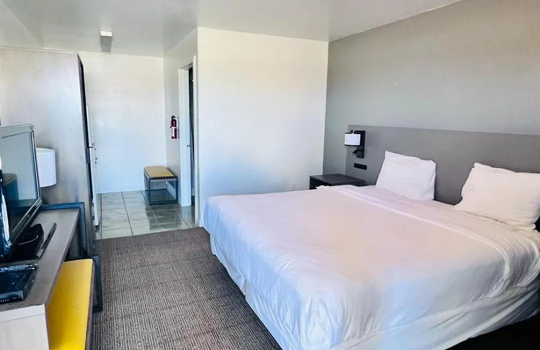 Oyo Garden Inn And Suites Pearsall I-35 East-1