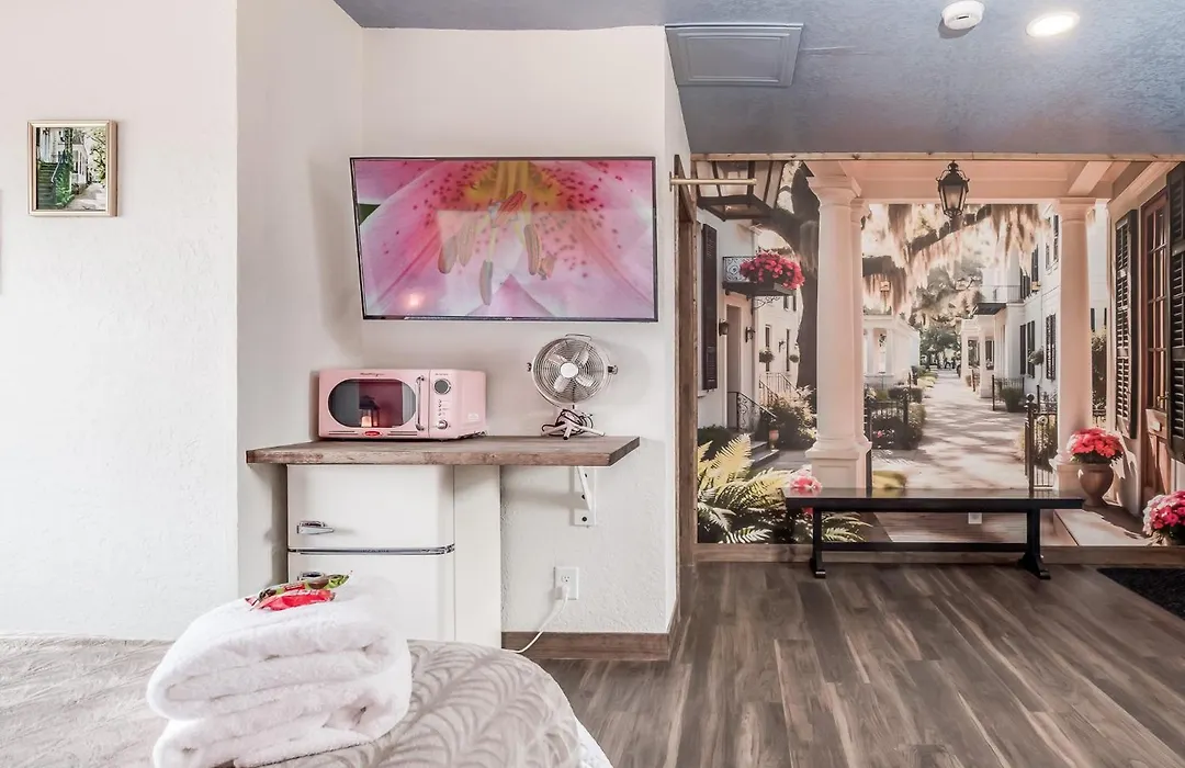 Boutique Hotel King, Queen & Kitchen Suites Easy Drive To Downtown-1