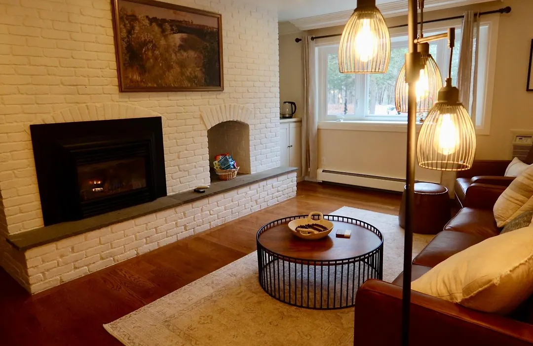The Harlow House-1