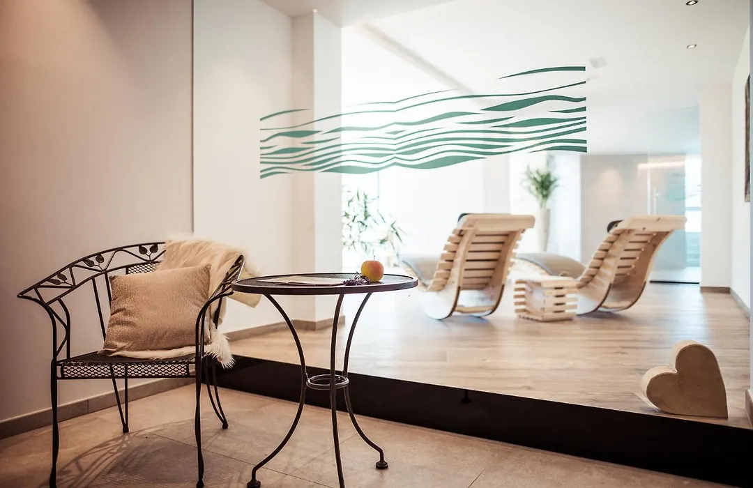 Hotel Tyrol-1