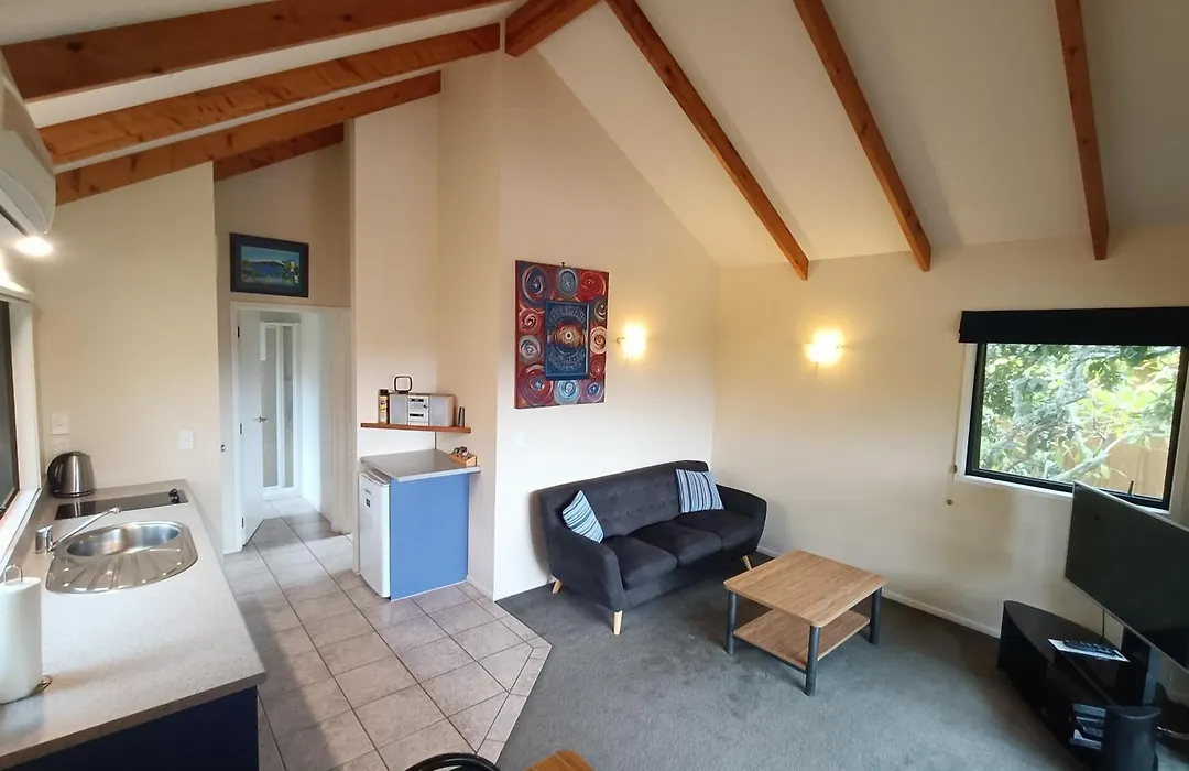 Kerigold Secluded Chalets Motel-1
