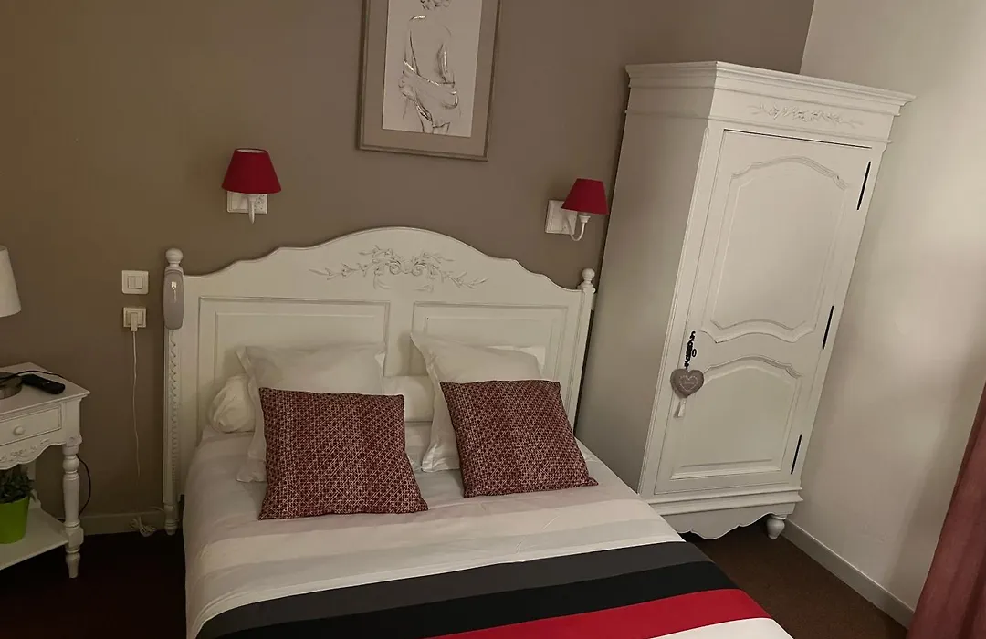Hotel Les Marronniers-1