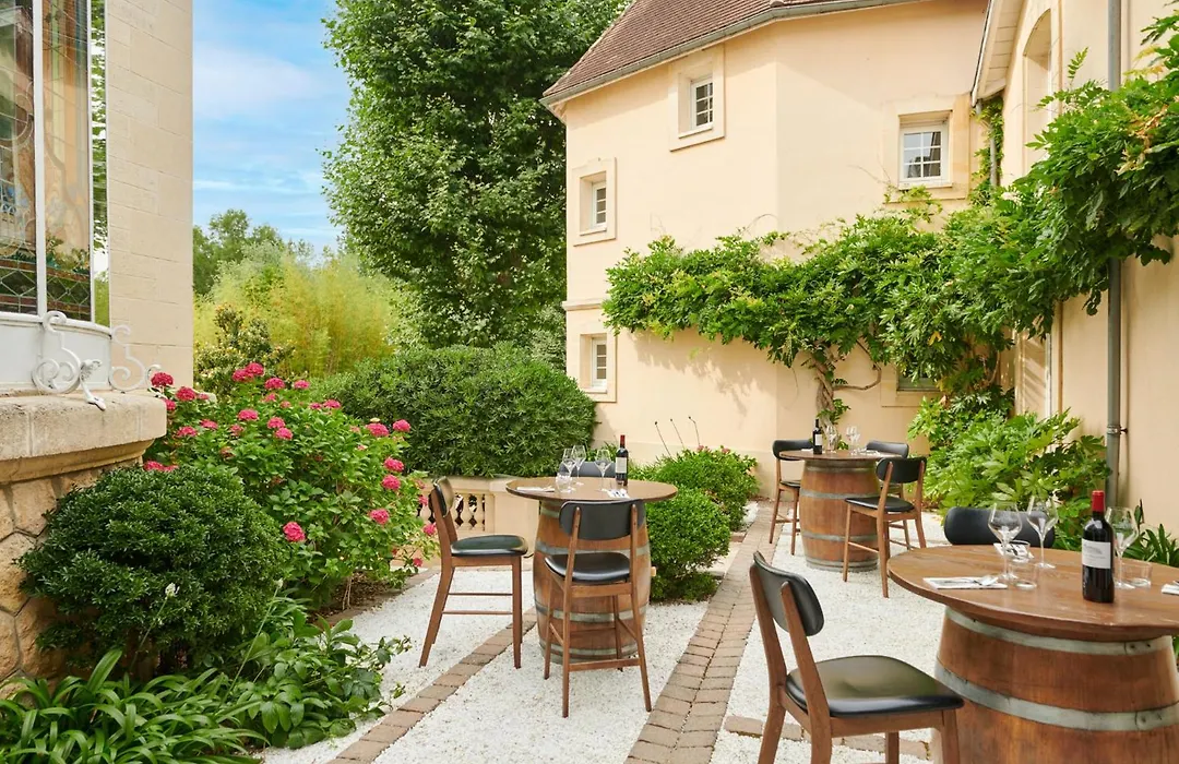 Chateau Hotel Grand Barrail-1
