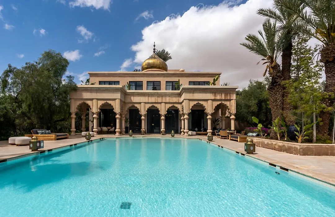 Palais Namaskar-1