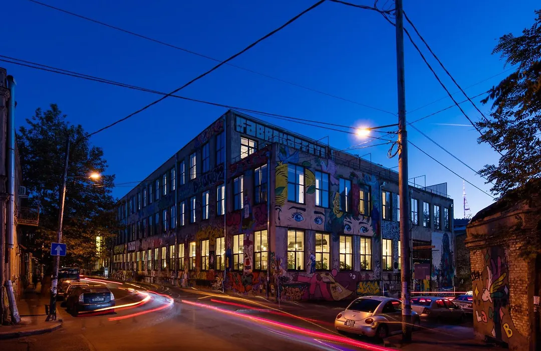 Fabrika Hostel & Suites-1