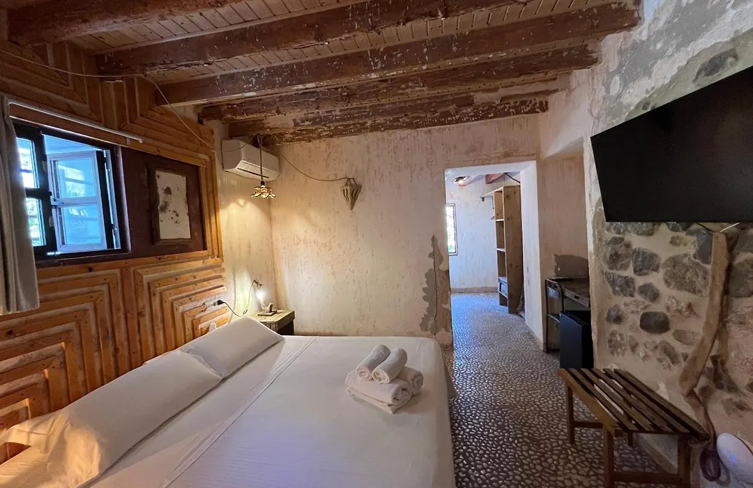 Boutique Hostal La Curandera de Salinas-1
