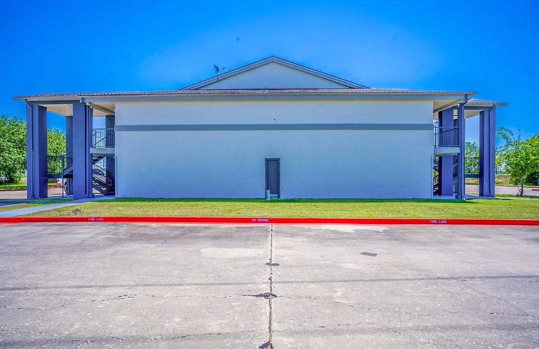 Executive Inn Port Lavaca By Oyo-1