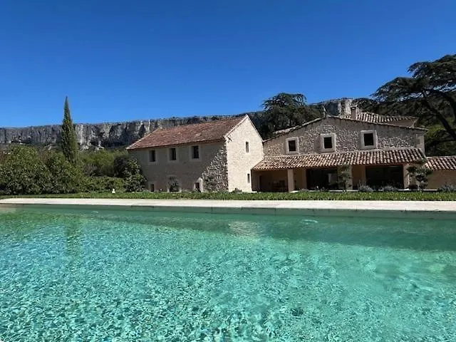 Mas Aux Cedres-1