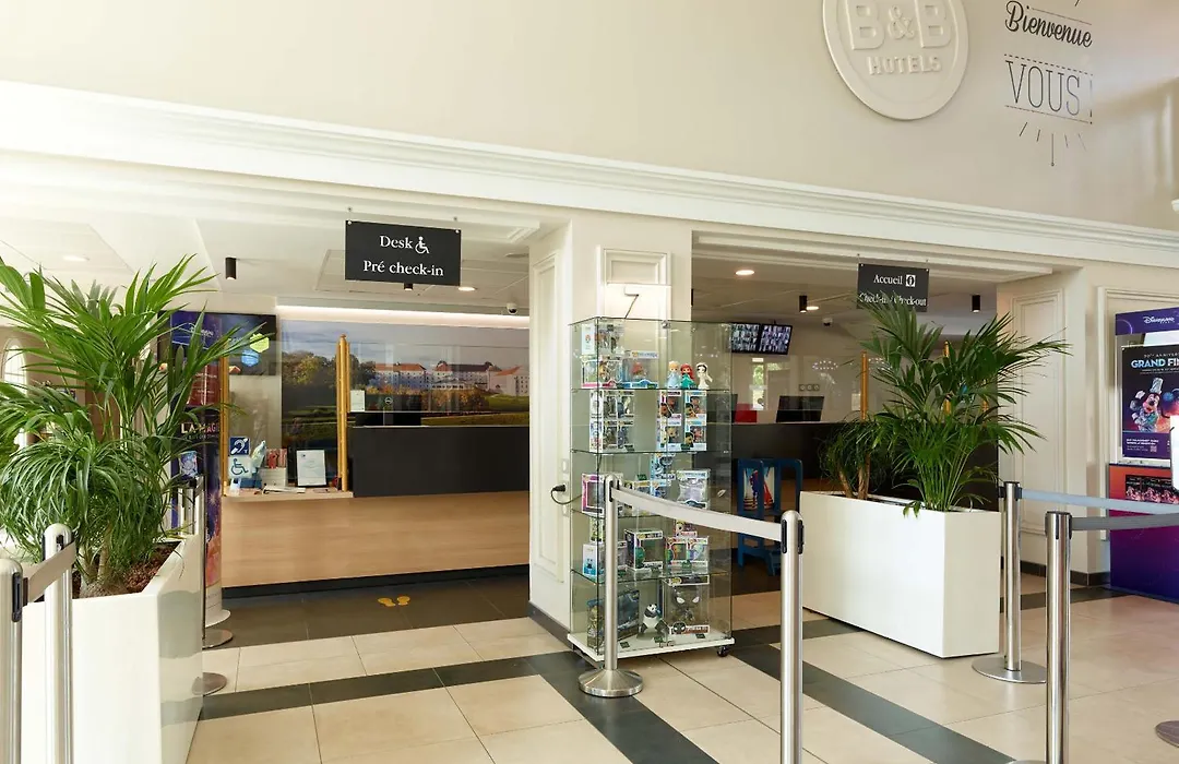 B&B Hotel Pres De Disneyland Paris-1