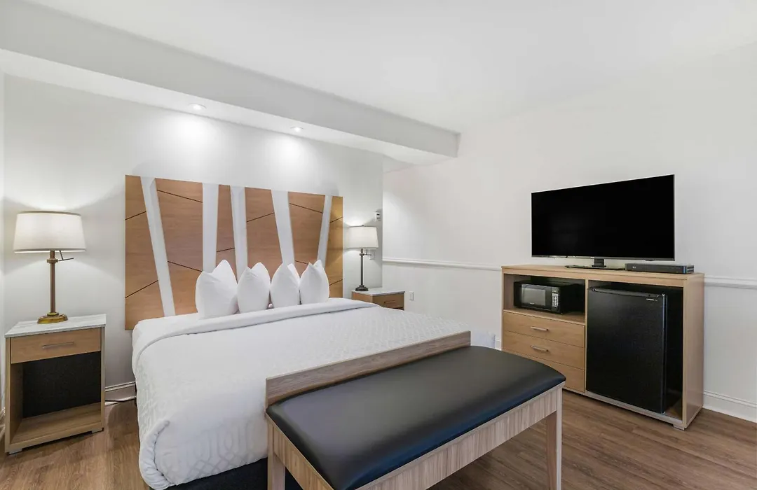 Best Western Plus Westgate Inn And Suites-1