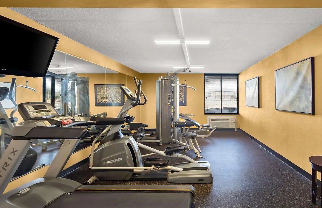 Best Western Luxbury Inn Fort Wayne-1