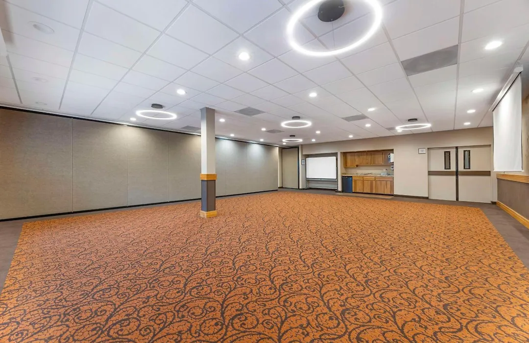 Best Western Plus Mill Creek Inn-1