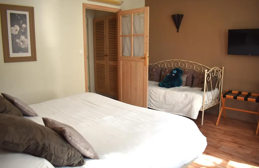 Logis Le Central-1