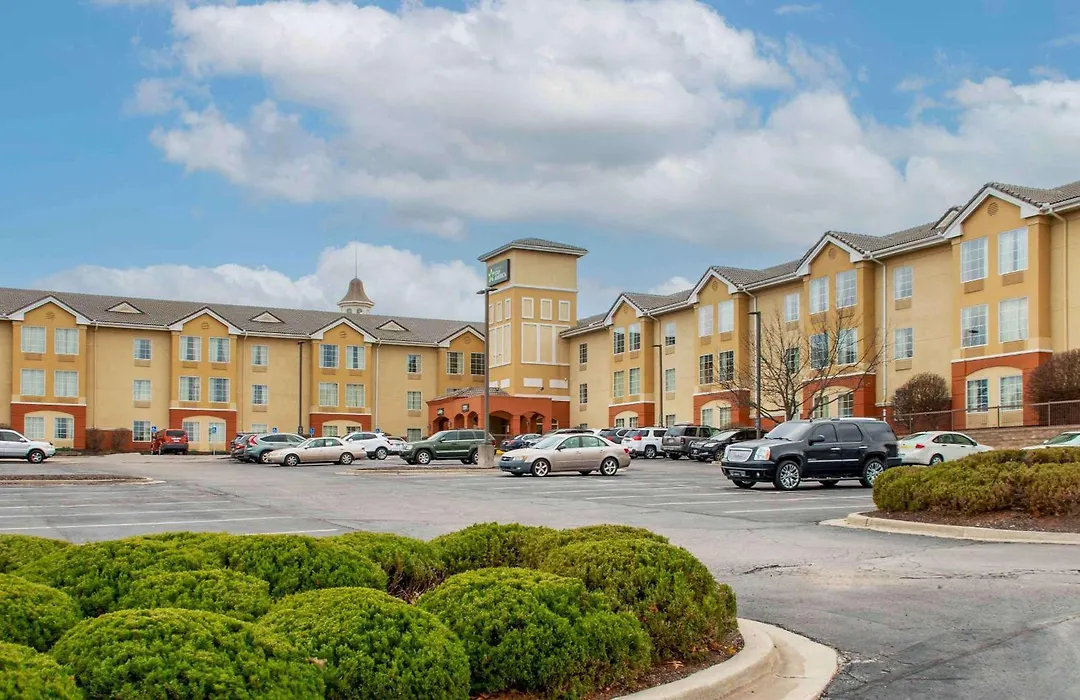 Extended Stay America Suites - Kansas City - Overland Park - Metcalf Ave-1