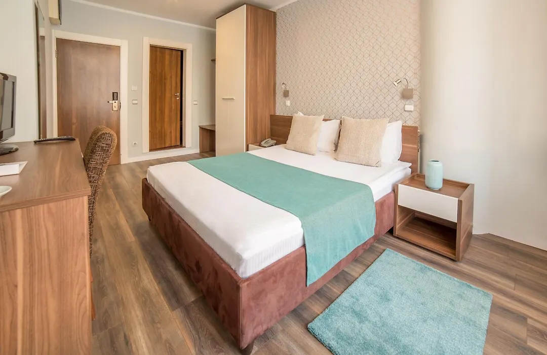 Balkan Hotel Garni-1