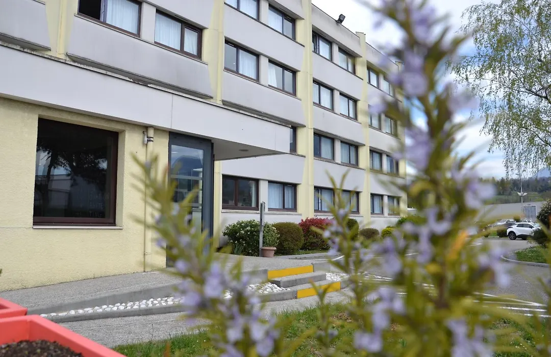 Ibis Chambery-1
