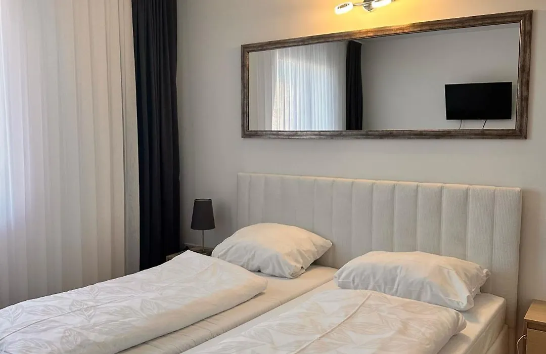 Hotel Erlenstegen-1