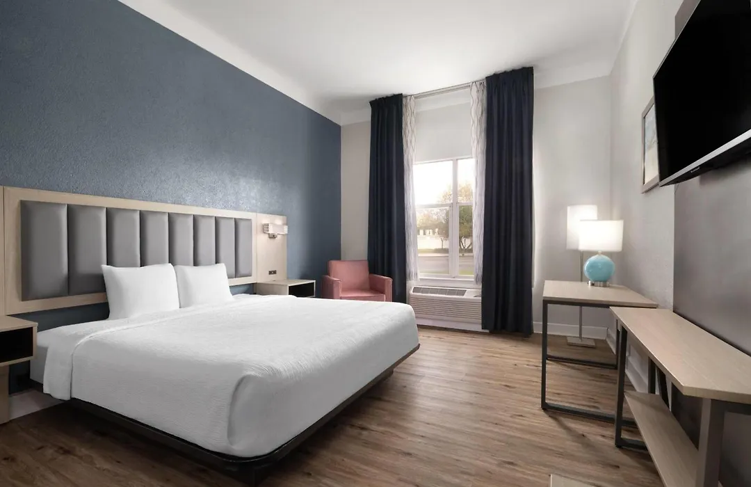 Wingate By Wyndham Savannah Gateway-1