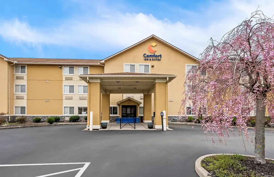 Comfort Inn & Suites Fairborn Near Wright Patterson Afb-1