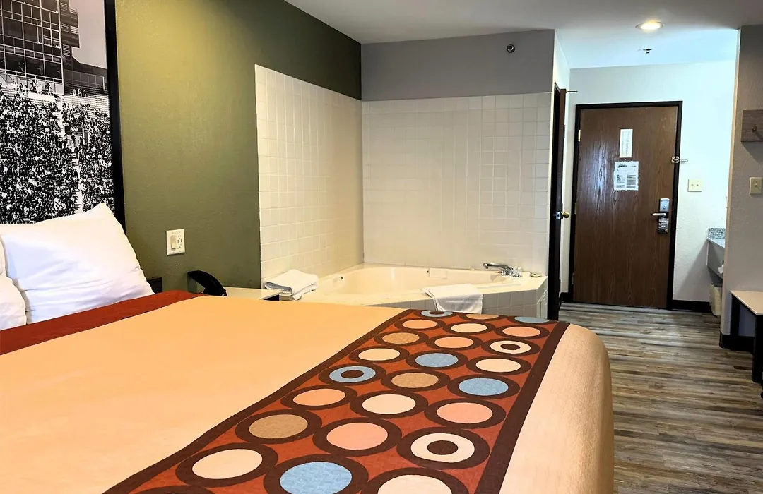 Super 8 By Wyndham Frankfort In-1