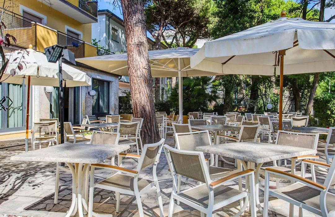Hotel Majorca-1