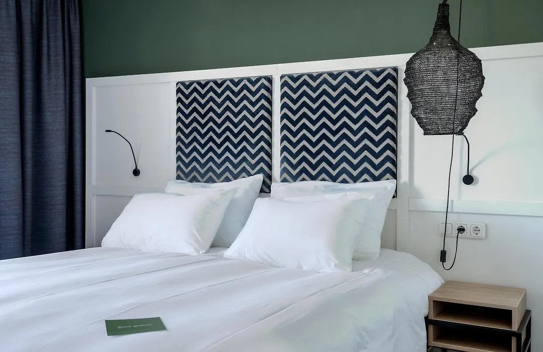Paal 8 Hotel aan Zee-1