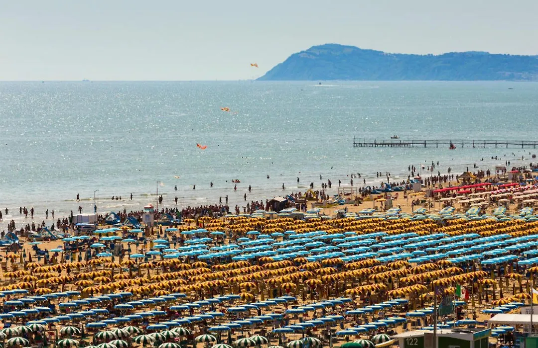 Hotel Nives Rimini-1