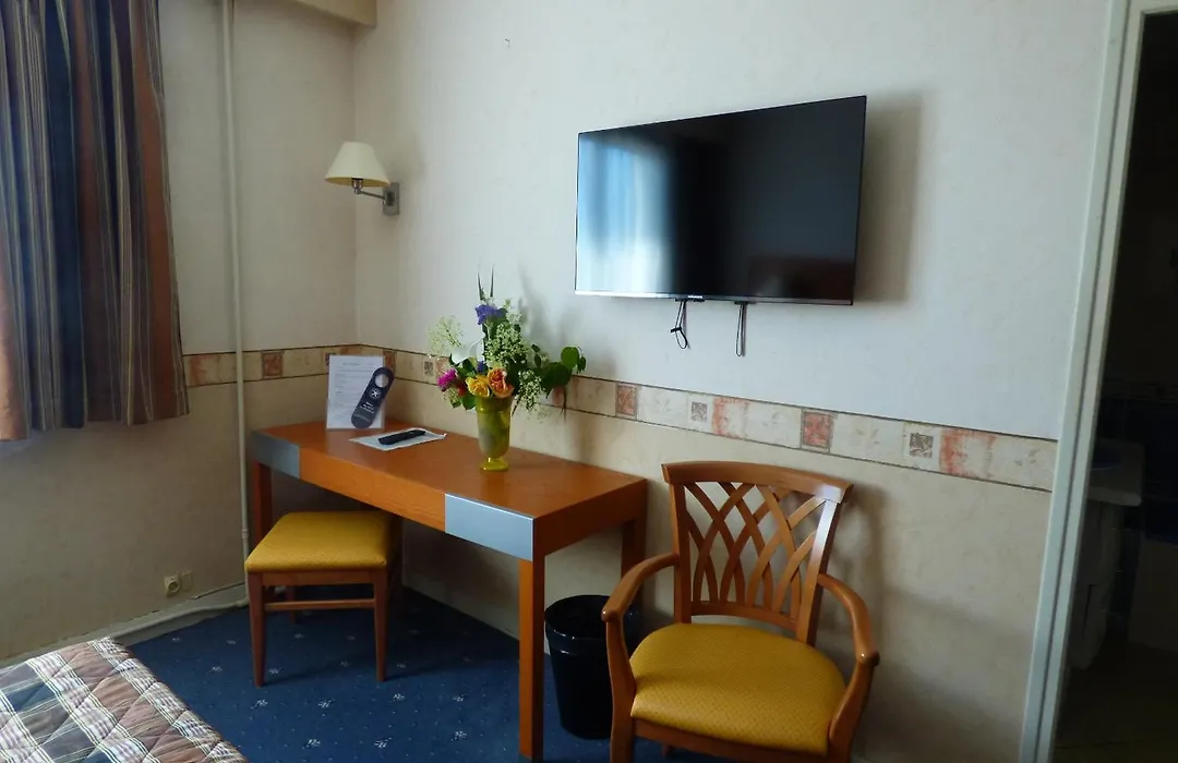 The Originals City, Hôtel Le Bellevue, Montrichard (Inter-Hotel)-1