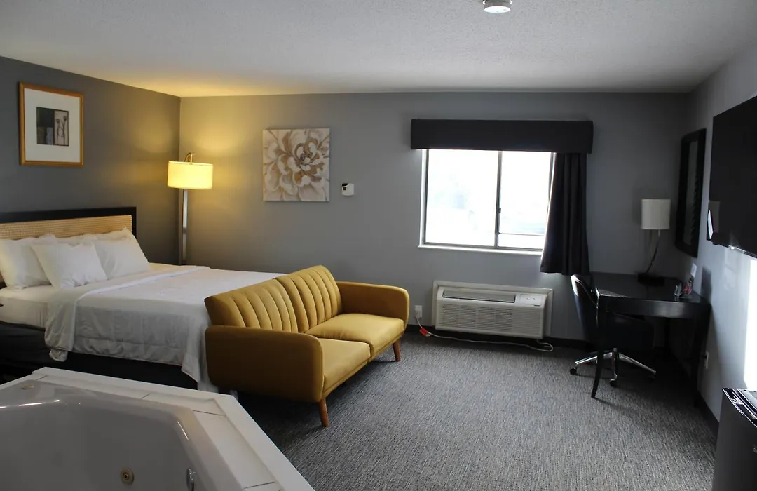 American Inn And Suites Ionia-1