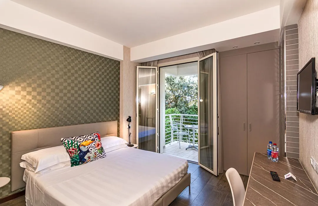 Hotel Joseph-1