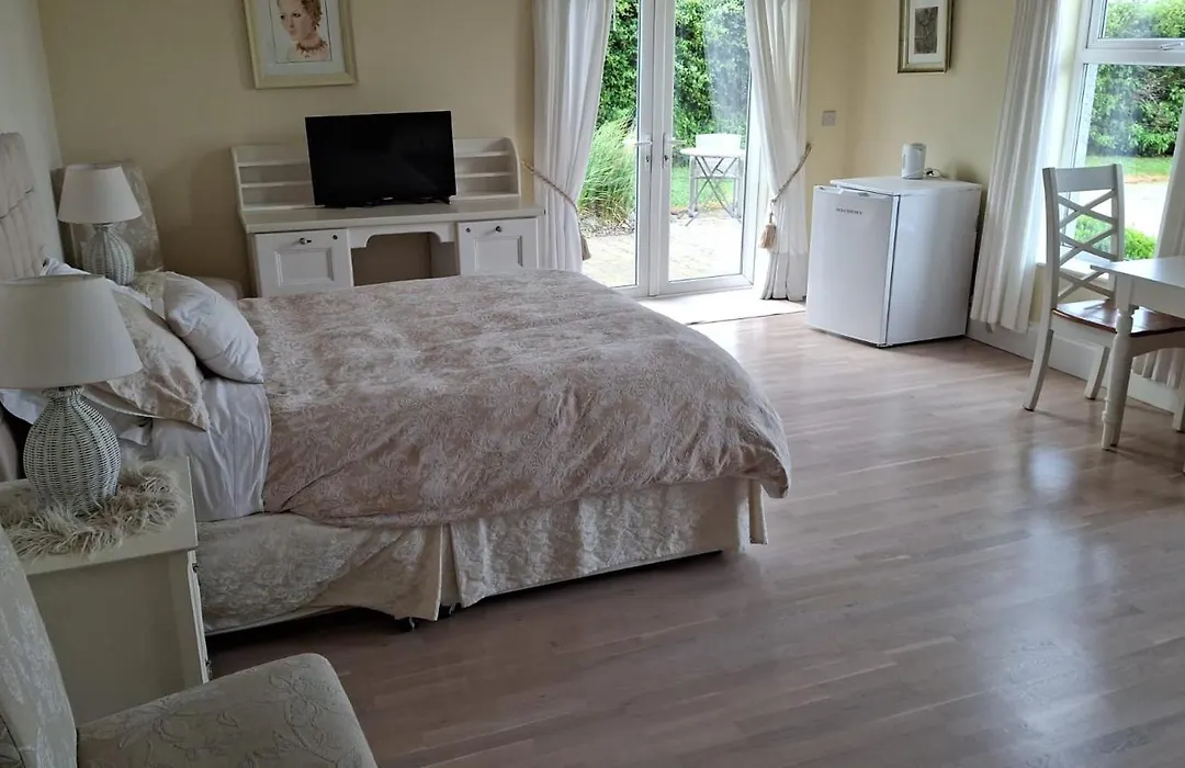 Deeside Manor-1