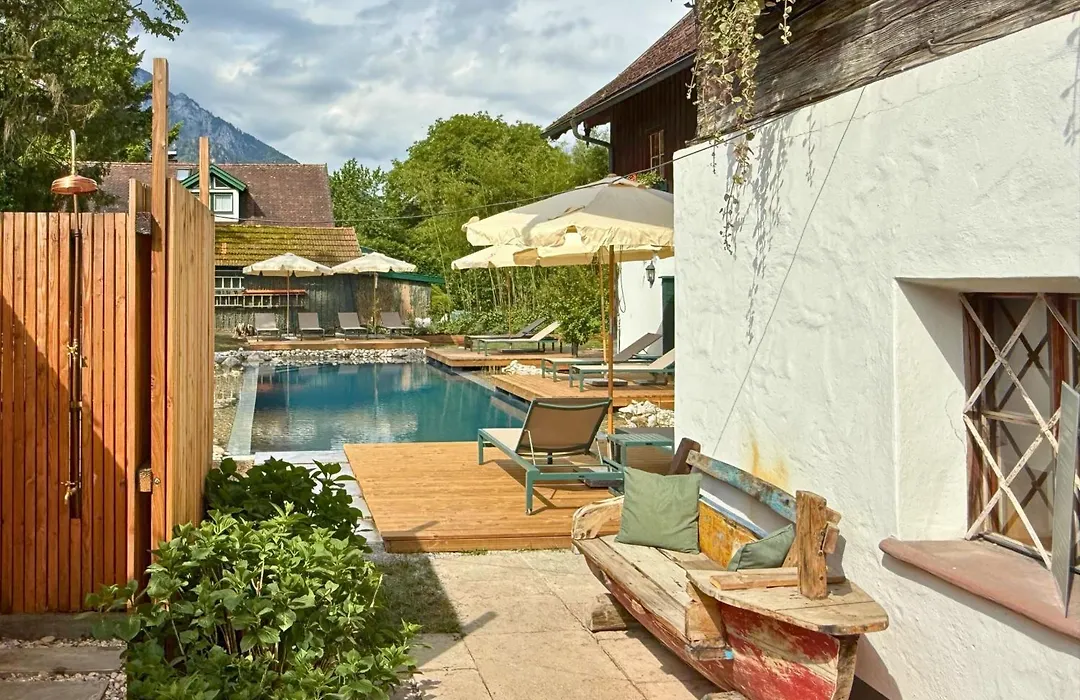 Der Schlosswirt Zu Anif - Biedermeierhotel Und Restaurant-1